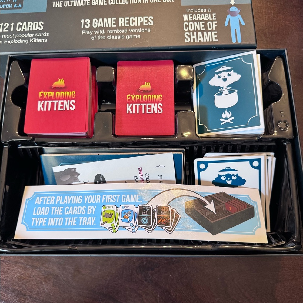 Exploding Kittens Recipes for Disaster Card Game - Picture 4 of 9